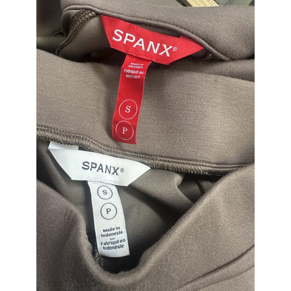 Spanx AirEssentials SET Half Zip Sweatshirt & Barrel Leg Pant Mineral Size Small - Picture 8 of 16